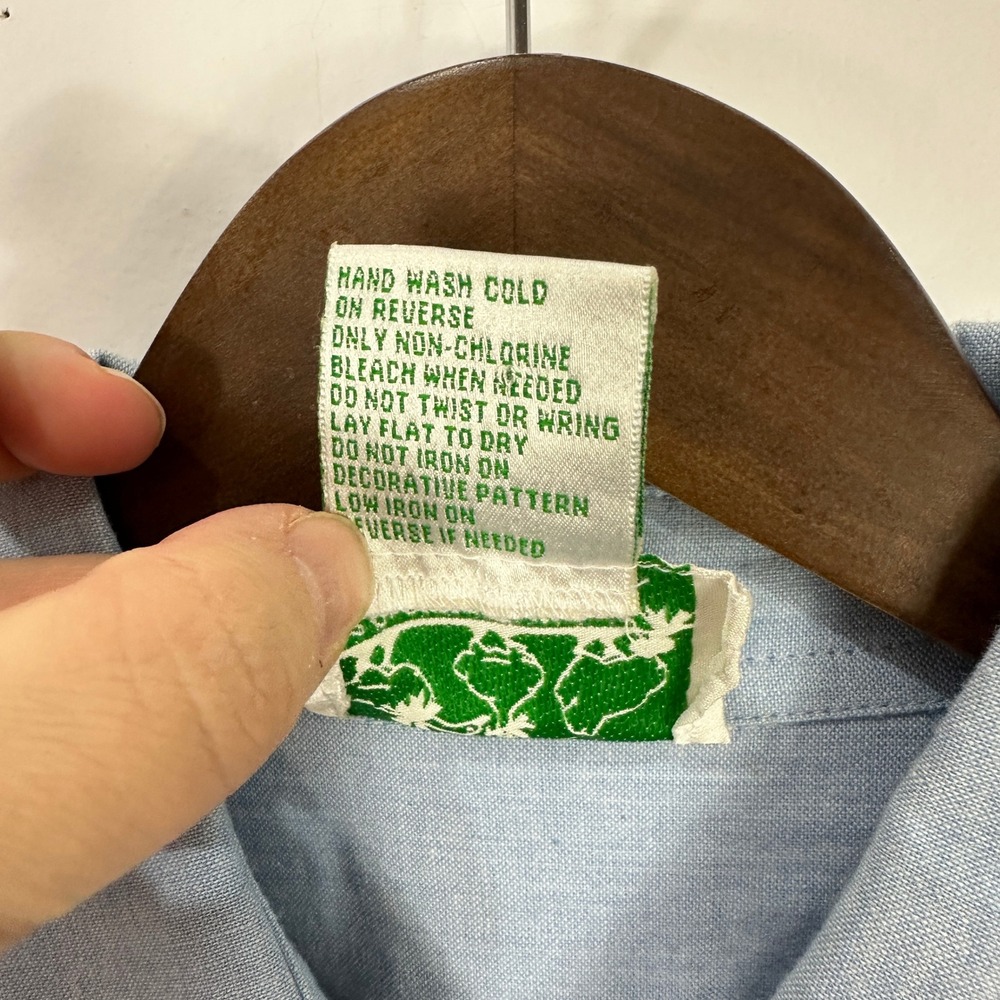 Quacker Factory Button Up Shirt Womens Small Floral Butterfly Sequin Embroidered - Picture 3 of 8